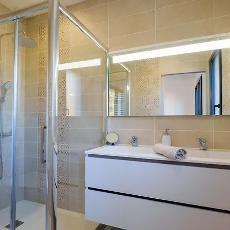 3 Avec Jardin Privatif A - Classee 2 Etoiles, Ideale Famille Et Amis - Fr-1-877-48 *